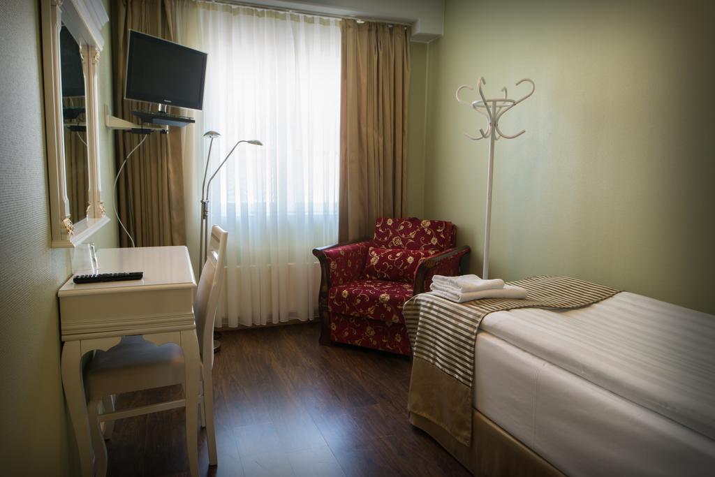 Hotel Golden Dome 伊萨尔米 外观 照片
